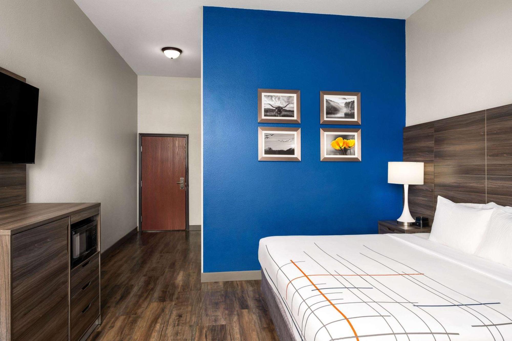 La Quinta By Wyndham Denton - University Drive Екстериор снимка