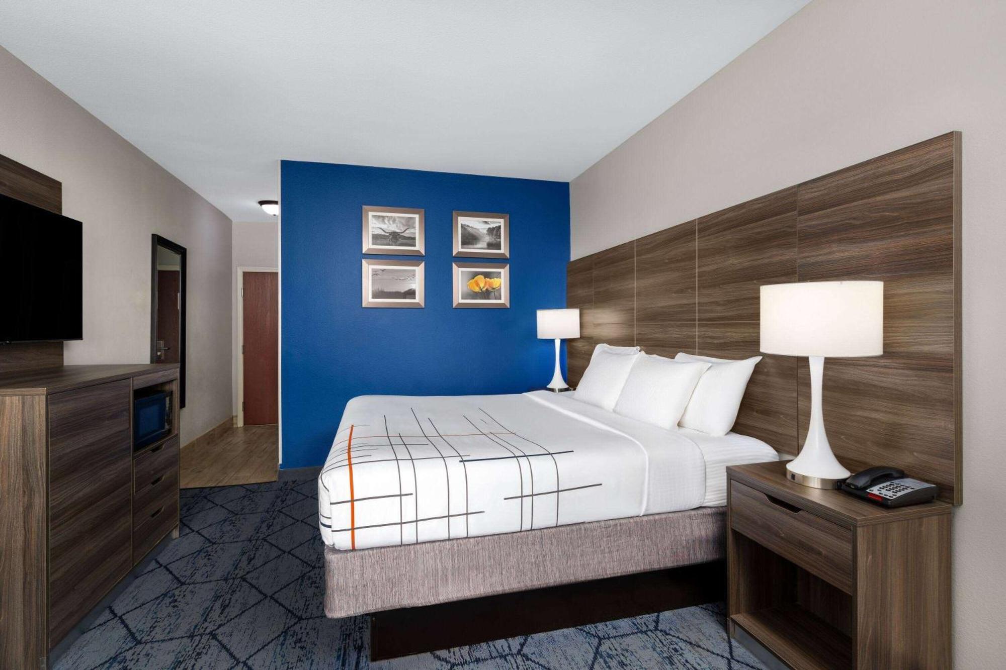 La Quinta By Wyndham Denton - University Drive Екстериор снимка