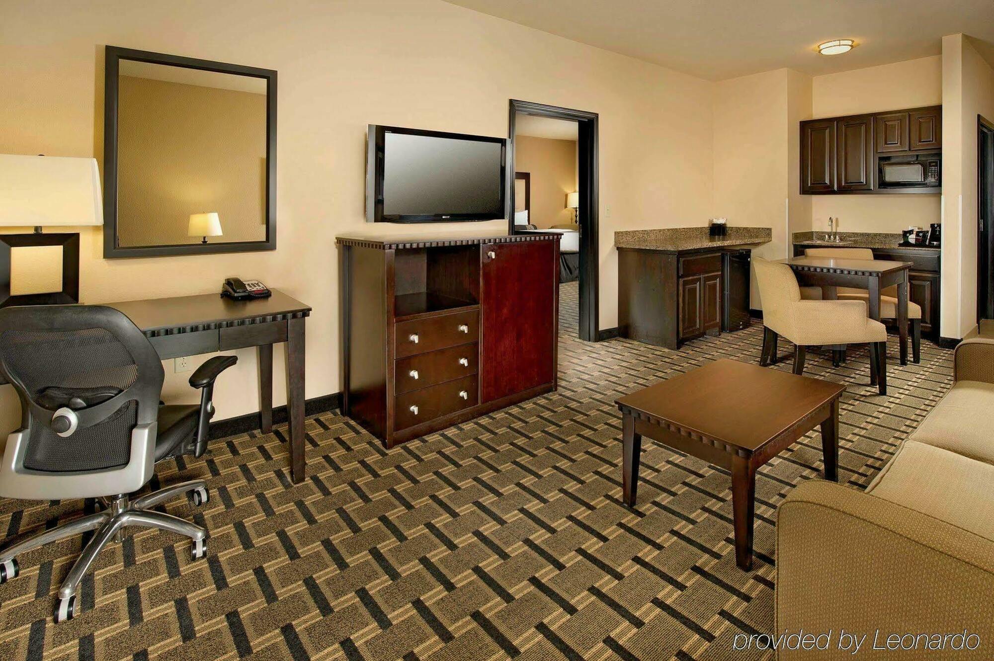 La Quinta By Wyndham Denton - University Drive Екстериор снимка